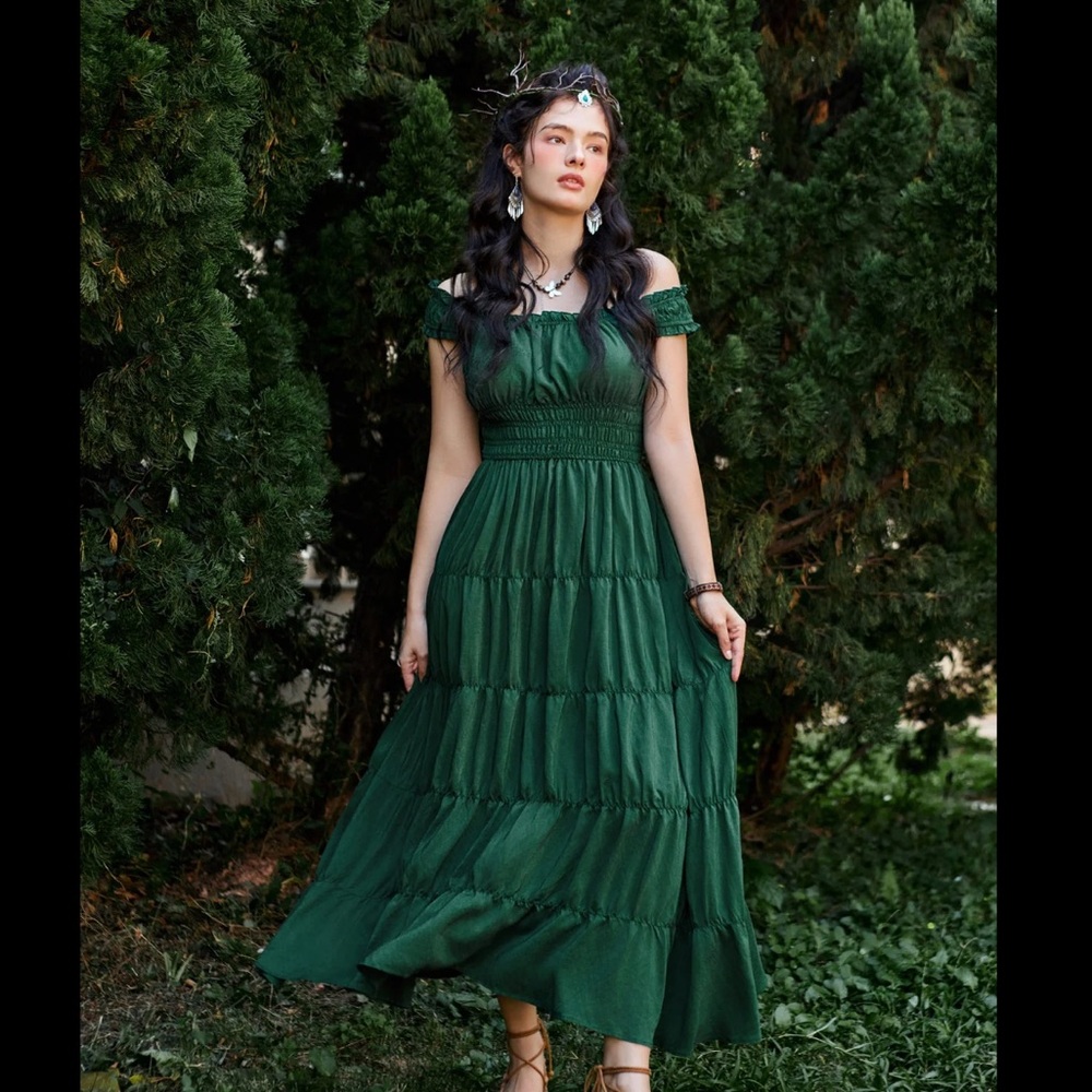 Off-Shoulder Maxi Dress with pockets
